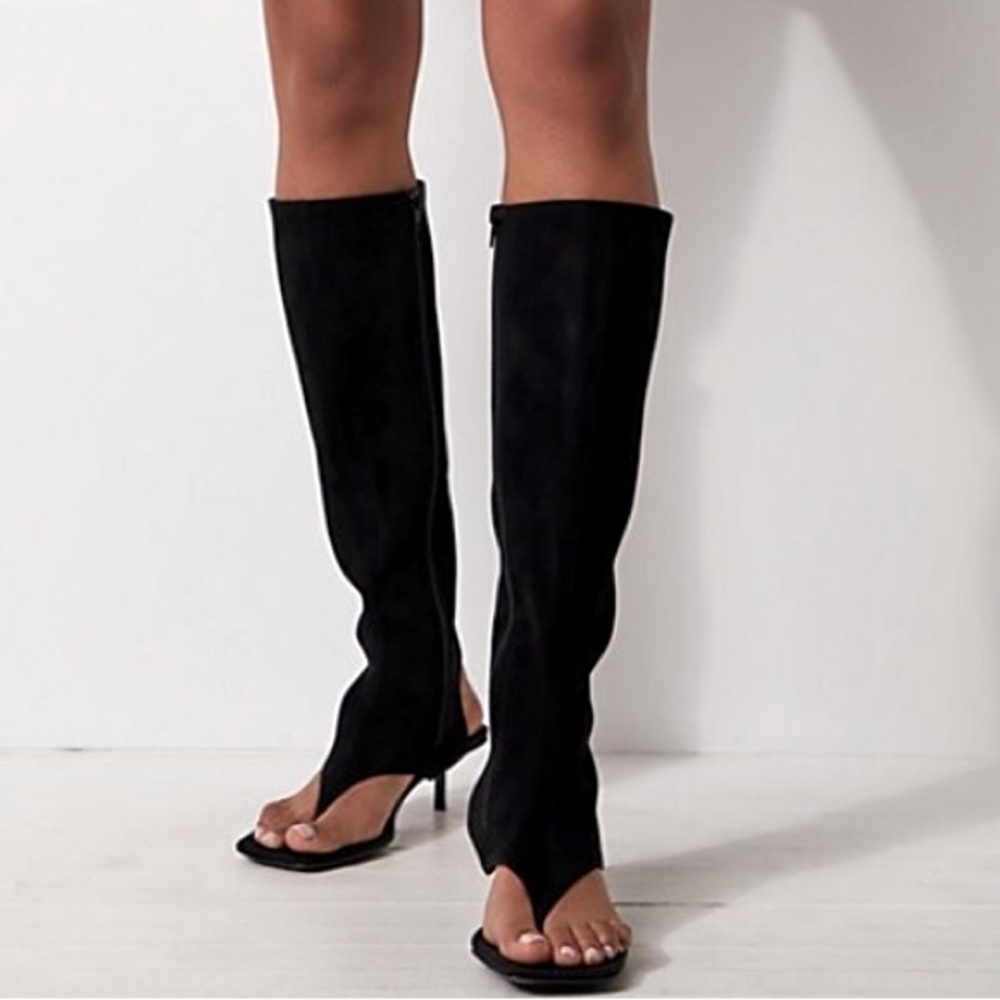 Jeffrey Campbell for Free People Alessia Matte Black Thong Kitten Heel Boots 6.5